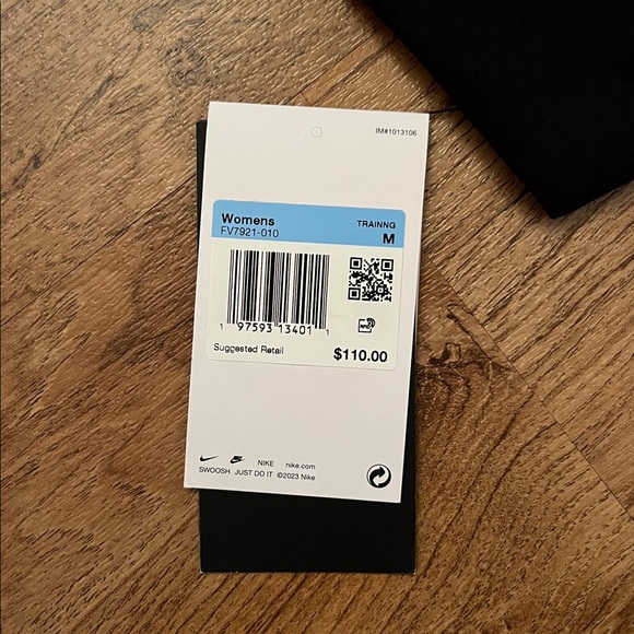 NWT Nike Zenvy High-Rise Flared Leggings - Picture 11 of 11